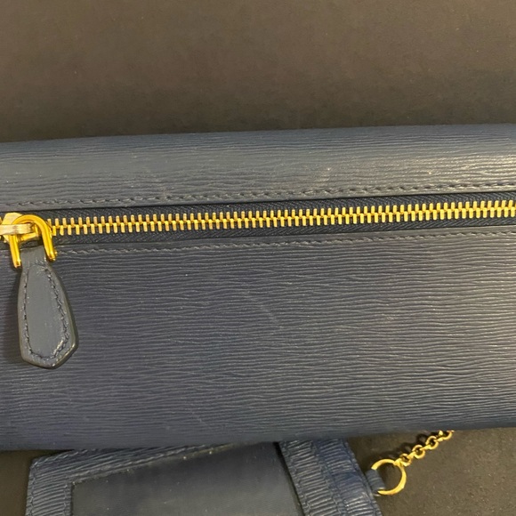 Authentic Prada wallet Blue - Picture 8 of 8